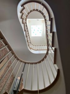 Kandd Up and Down Staircase
