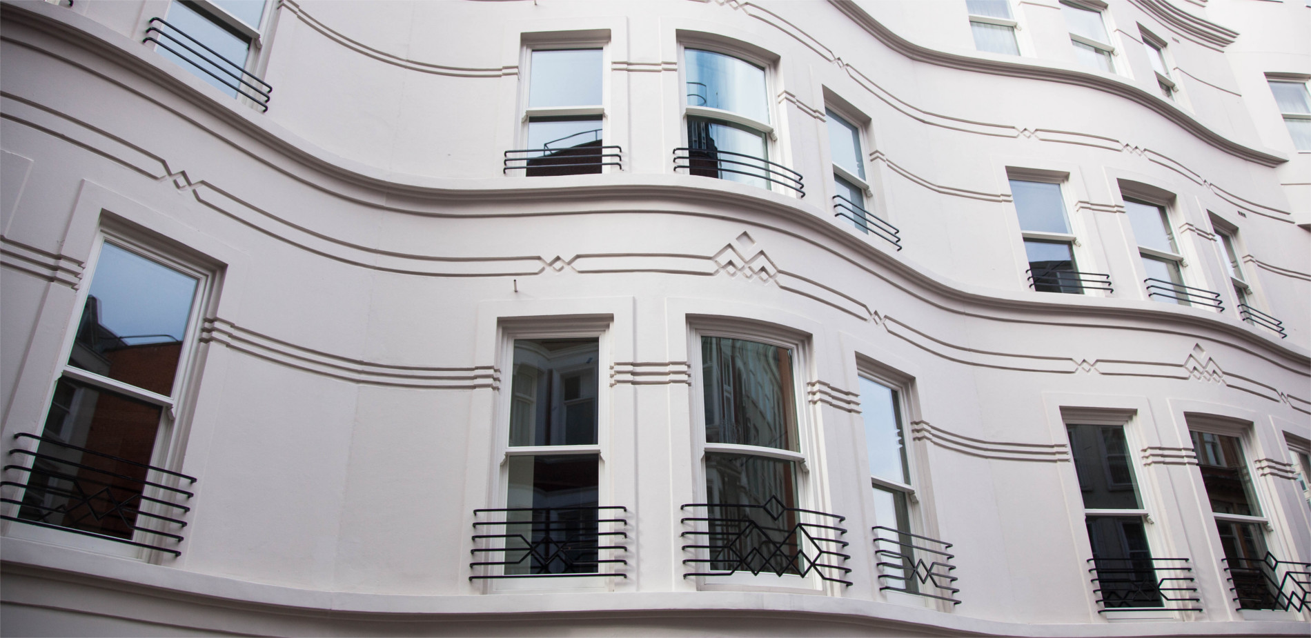 Accoya sash windows - K&D Joinery London