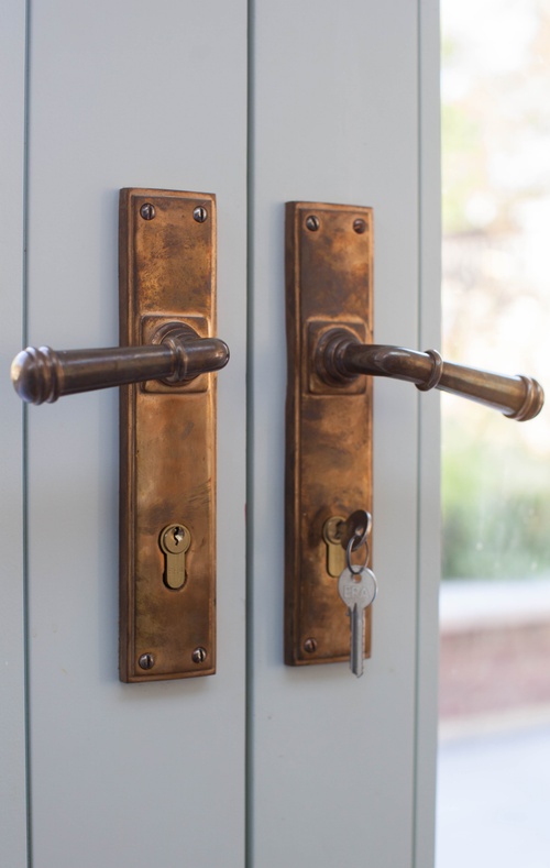 Bespoke wooden doors - handles - North Dulwich - K&D Joinery